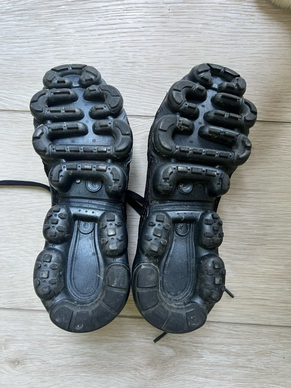 Nike VaporMax Knit Sneakers - Black - EU 38 - Picture 5 of 11